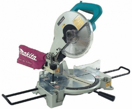 Торцовочная пила Makita LS1040 в прокат в Таганроге. У нас лучшая цена за сутки! Возможность взять в аренду с выгодной скидкой до 40% при экспресс доставке 24/7. И помните, ночью стоимость еще дешевле на 30%! #арендапрокат #виброплита #выгодно